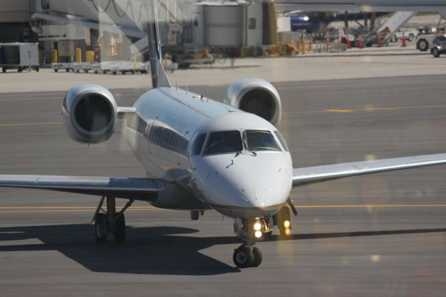 Embraer ERJ-145 (N14179)