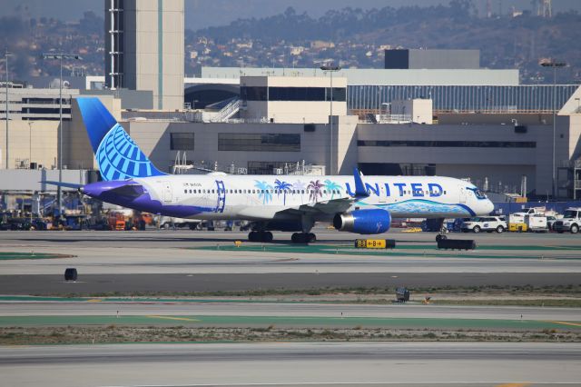 Boeing 757-200 (N14106)