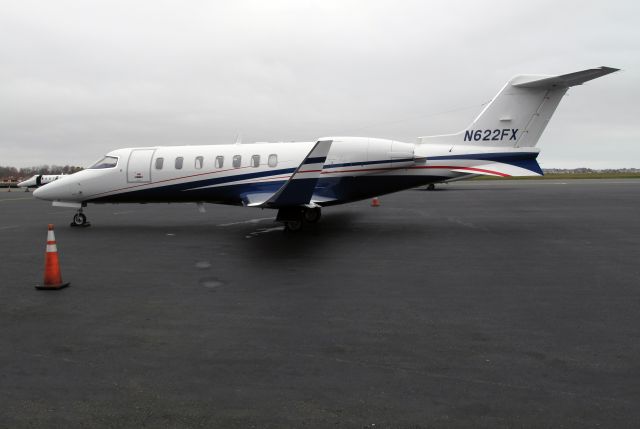 Learjet 40 (N622FX)