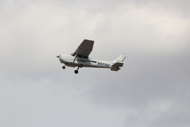 Cessna Skyhawk (N5218A)