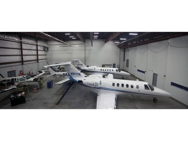 Cessna Citation CJ2+ (N971TB) - Reliant Airs hangar. Floor is new completely refurbished and re-painted. First class maintenance facility.