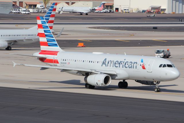 Airbus A320 (N668AW)