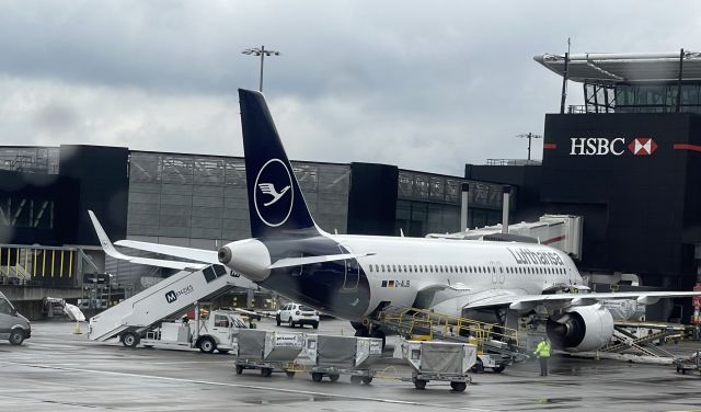 Airbus A320neo (D-AIJB) - Heading to Munich, early afternoon on April 21, 2023.