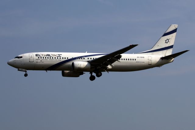 Boeing 737-800 (4X-EKB)