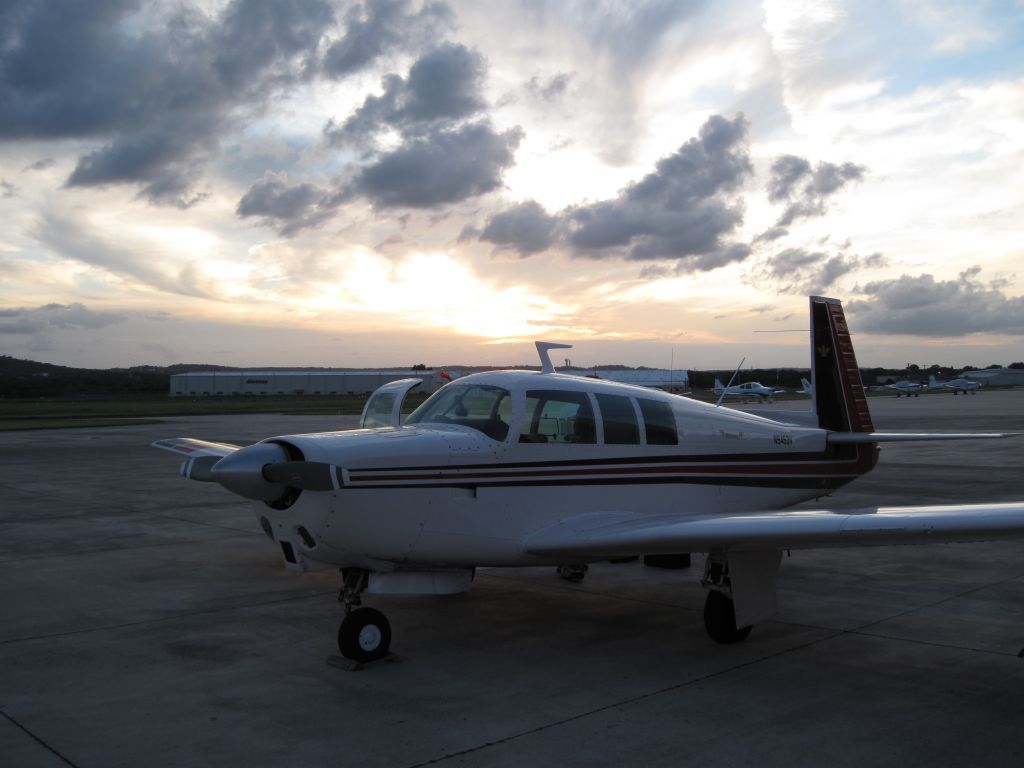 Mooney M-20 (N9453V)