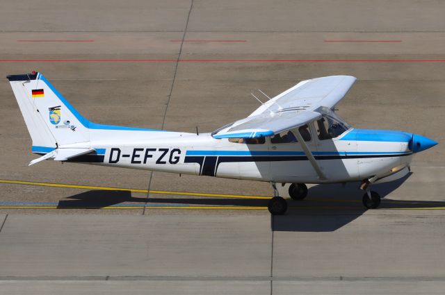 Cessna Skyhawk (D-EFZG)