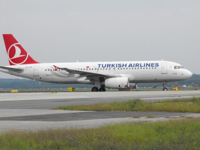 Airbus A321 (TC-JPL)