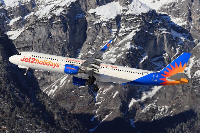 Airbus A321 (G-HLYB)