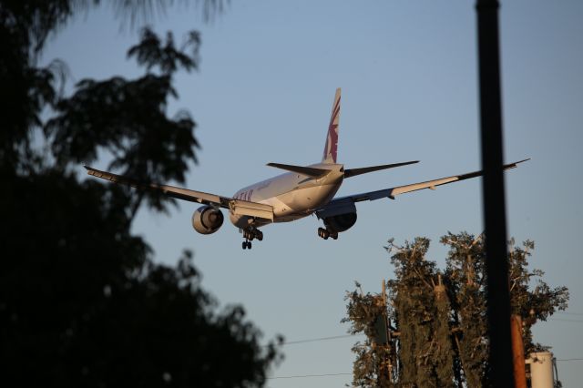 Boeing 777-200 (A7-BFW)