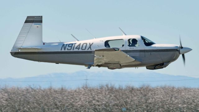 Mooney M-20 (N9140X) - Departing KMCE 22 Feb 2019 "Nice Mooney"