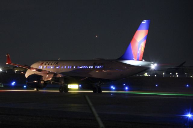 Airbus A220-100 (N107DU) - Very unusual visitor at TYS!