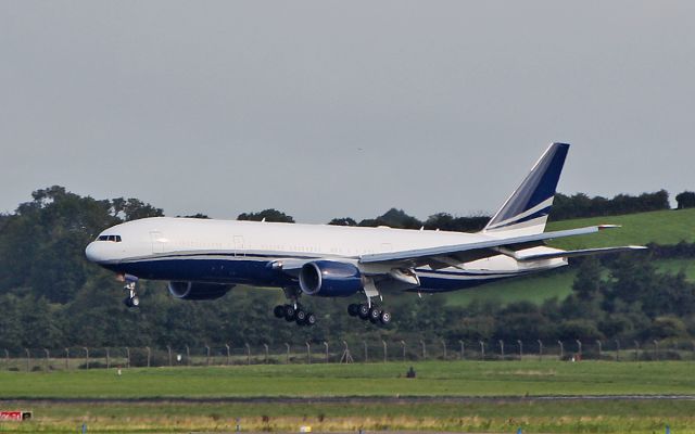 Boeing 777-200 (N777UK) - polaris aviation solutions b777-212er n777uk landing at shannon 29/8/18.