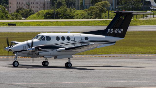 Beechcraft King Air F90 (PS-RNR)