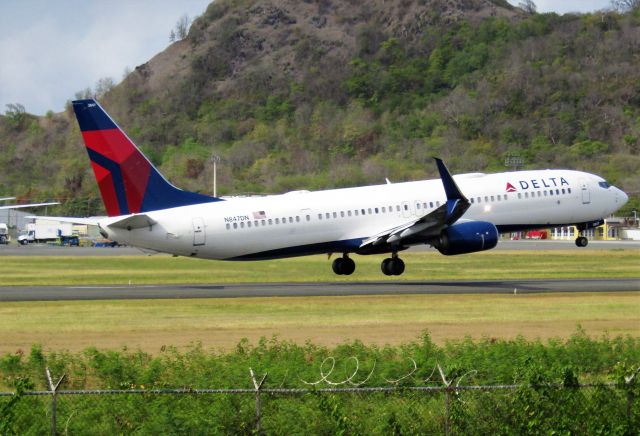 Boeing 737-900 (N847DN)