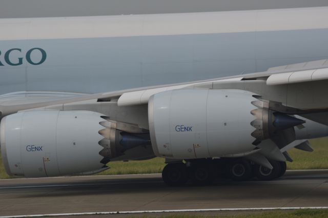 Boeing 747-200 (B-LJJ)