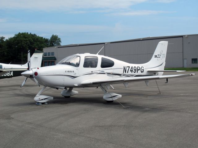 Cirrus SR-22 (N749PG) - A very nice Cirrus. Last seen at KLUK.