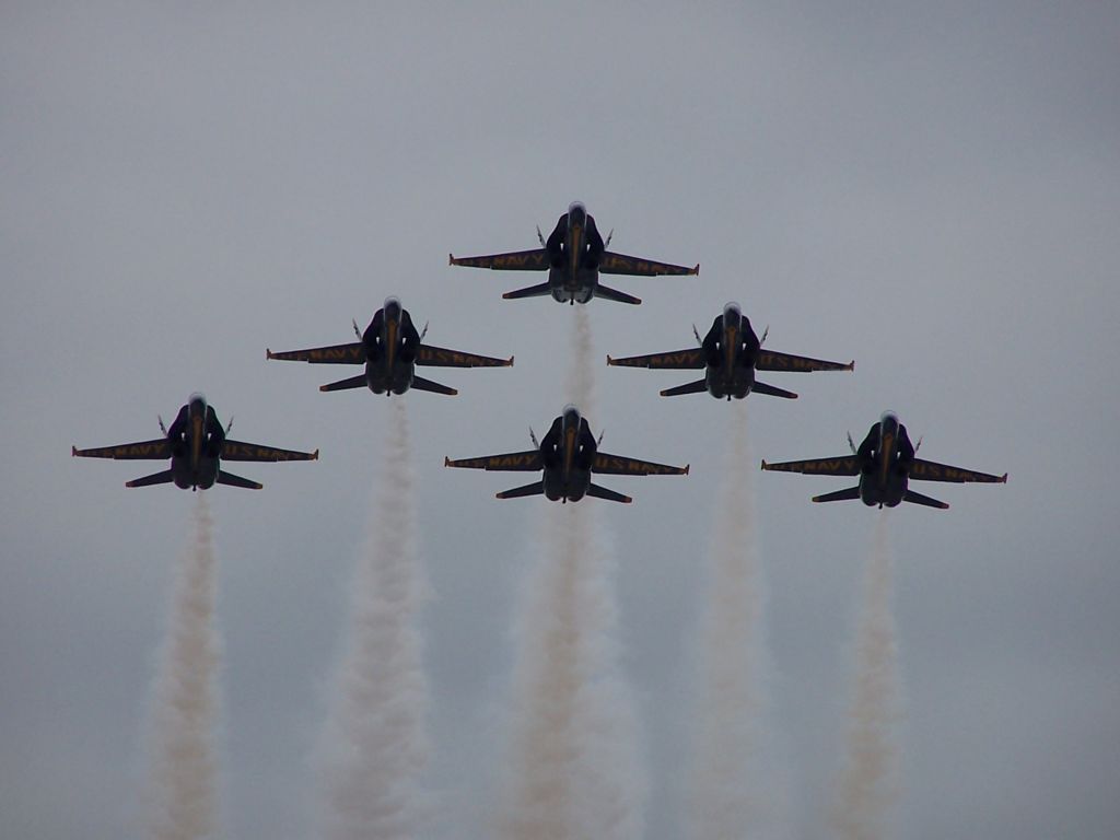 McDonnell Douglas FA-18 Hornet — - MCAS Miramar Airshow 2006  San Diego, CA  Diamond six ship formation!