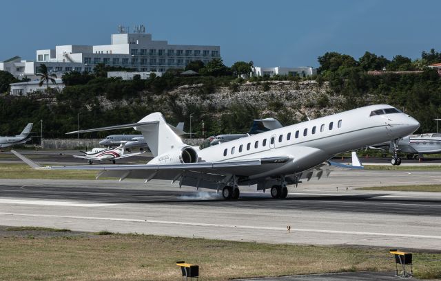 BOMBARDIER BD-700 Global 7500 (N980GG)