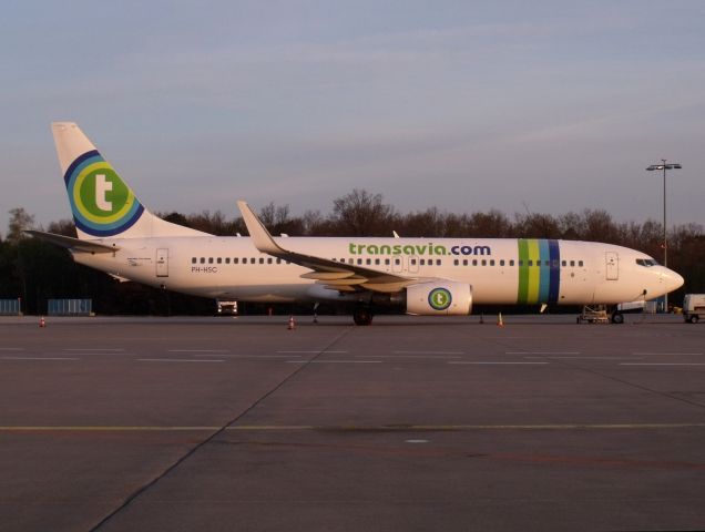 Boeing 737-800 (PH-HSC)