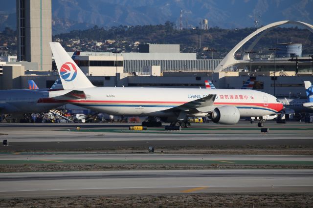 BOEING 777-200LR (B-2078)