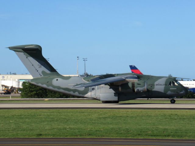 EMBRAER KC-390 (FAB2857)