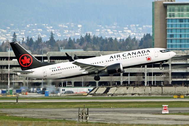 Boeing 737 MAX 8 (C-GELQ)