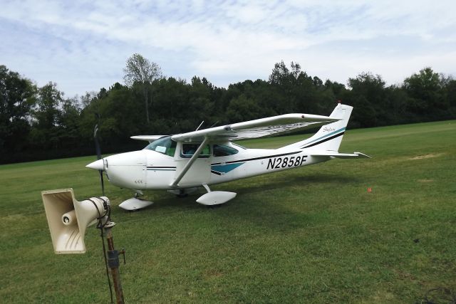 Cessna Skylane (N2858F) - Moontown Airport Annual Grass Field Fly-in, Sep 16, 2012