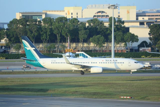 Boeing 737-800 (9V-MGB)