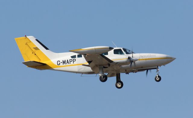 Cessna 402 (G-MAPP)