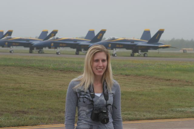 McDonnell Douglas FA-18 Hornet — - The Blue Angels Have an Aviation Fan in Duluth, MN