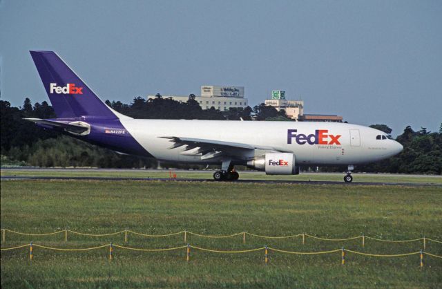 Airbus A310 (N422FE) - Departure at Narita Intl Airport Rwy16R on 1996/06/02