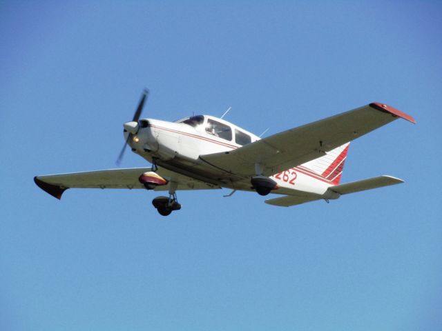 Piper Cherokee (N41262) - Taking off RWY 26L