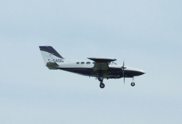 Cessna 421 (C-GADG)