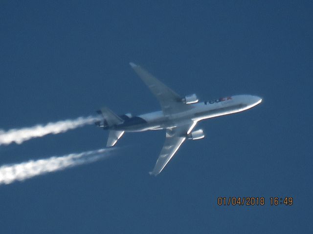 Boeing MD-11 (N588FE)