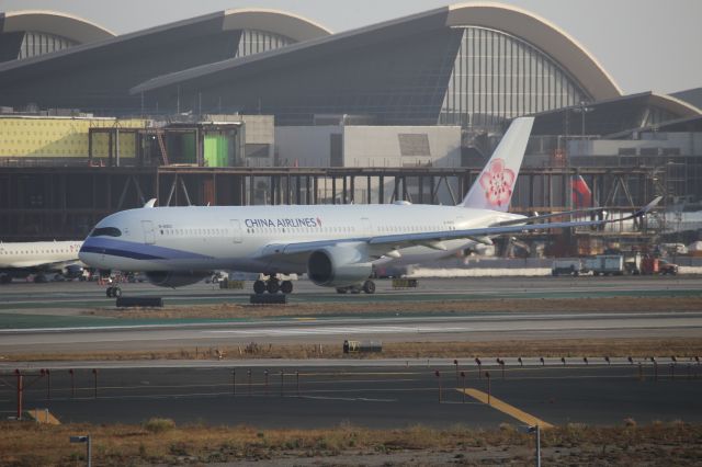 Airbus A350-900 (B-18902)