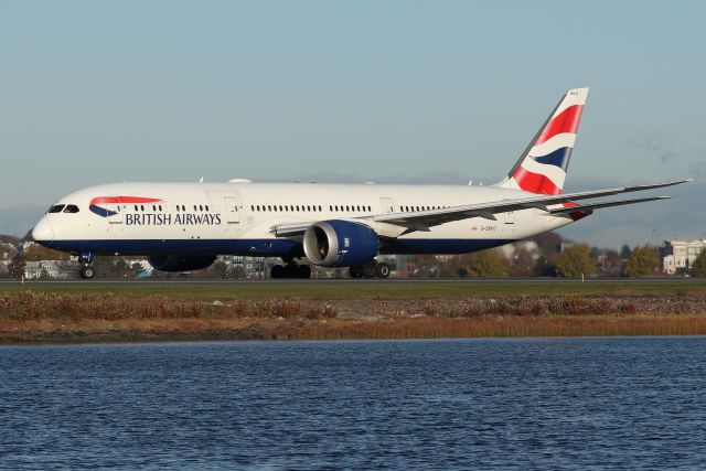 Boeing 787-9 Dreamliner (G-ZBKO) - 'Speedbird 29 Golf' to London holding on 22L