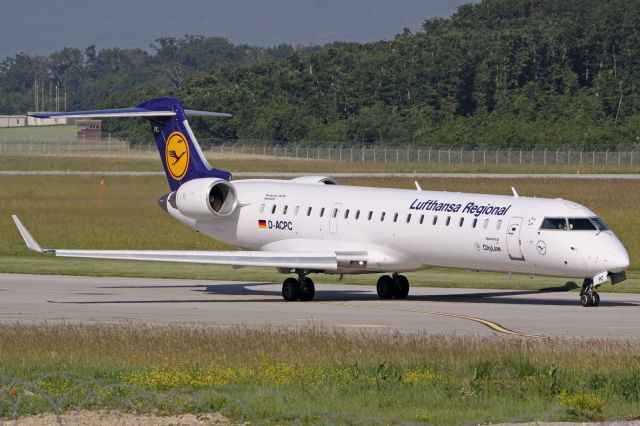 Canadair Regional Jet CRJ-700 (D-ACPC)