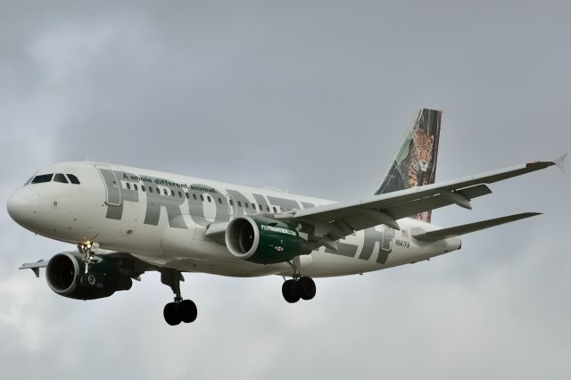 Airbus A319 (N947FR)