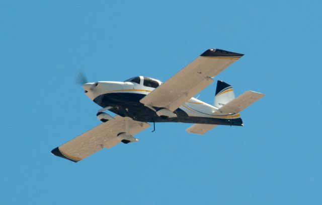 Vans RV-10 (N76RM) - Aircraft is on right base for 09 at Carson City