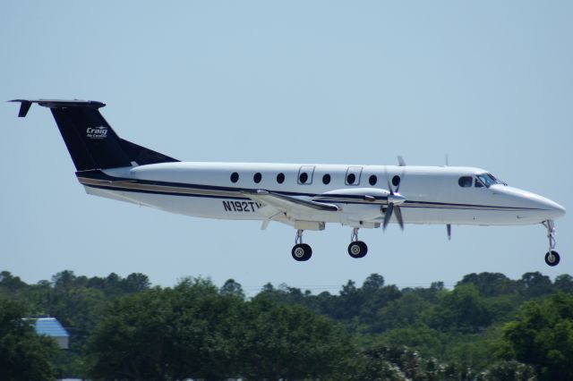 Beechcraft 1900 (N192TV)