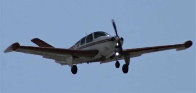 Beechcraft 35 Bonanza (N1283Z)