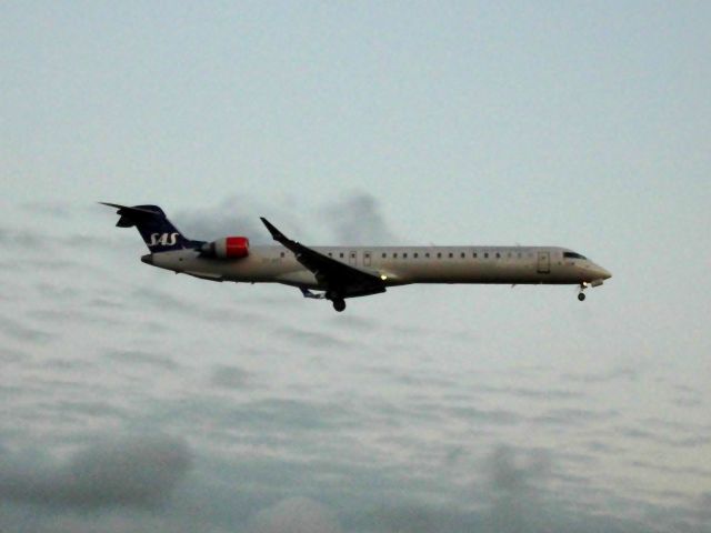 Canadair Regional Jet CRJ-900 (OY-KFL)