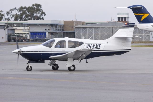 Rockwell Commander 114 (VH-KMS) - Commander 114B (VH-KMS) taxiing at Wagga Wagga Airport