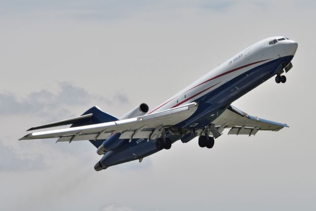 BOEING 727-200 (N727US) - Runway 32 departure on 06-02-22