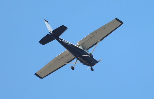 Cessna 152 (C-GPXF) - C-GPXF Cessna Commuter 152 Cargair Ltee Survolant la ville de Lavaltrie QC. le 01-10-2023 à 14;23 