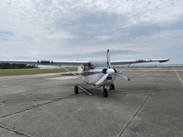 Cessna Skylane (N8051Q) - On the ramp at Dare Co. in Manteo, NC