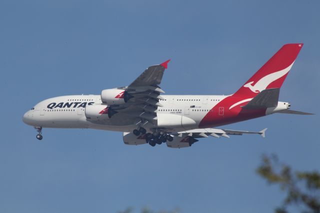 Airbus A380-800 (VH-OQE)