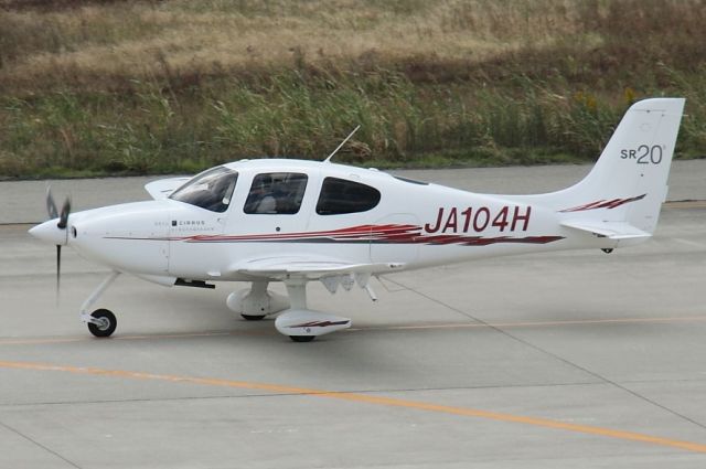 Cirrus SR-20 (JA104H)