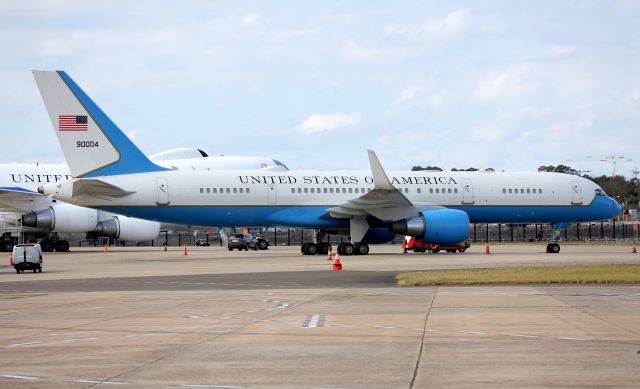 90004 — - Air Force 2 Carrying  V.P Mike Pence