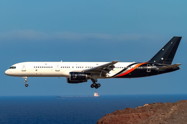 Boeing 757-200 (twin-jet) (B752) Aircraft (page 3) - FlightAware